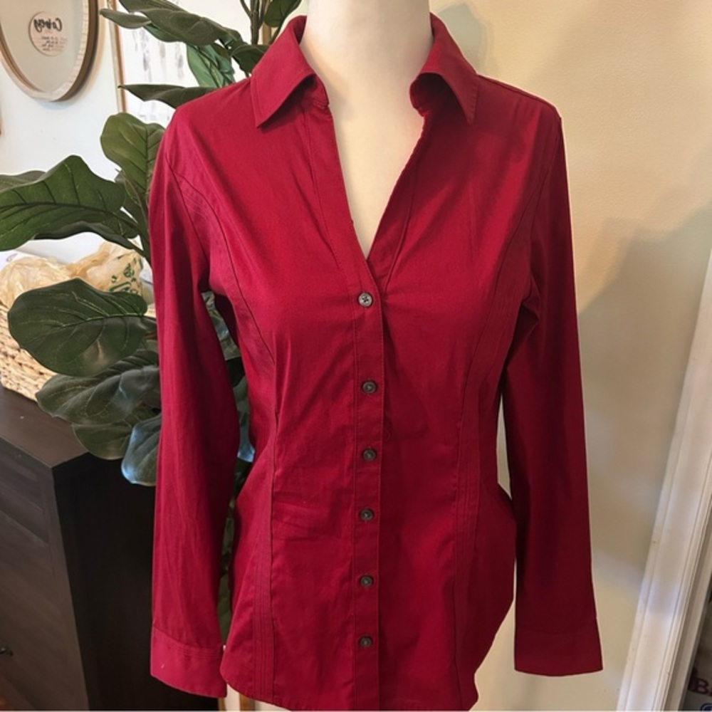 NWT Express essential shirt, size small, red